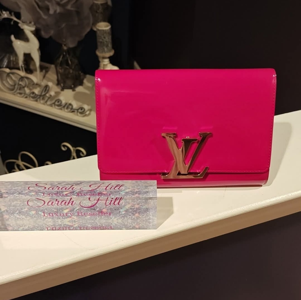 Authentic Louis Vuitton Louise Clutch Rose Indien